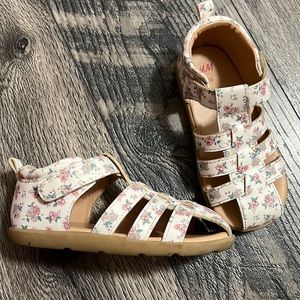 H&M Toddler Girl Fisherman Sandals size 7.5 floral gently used